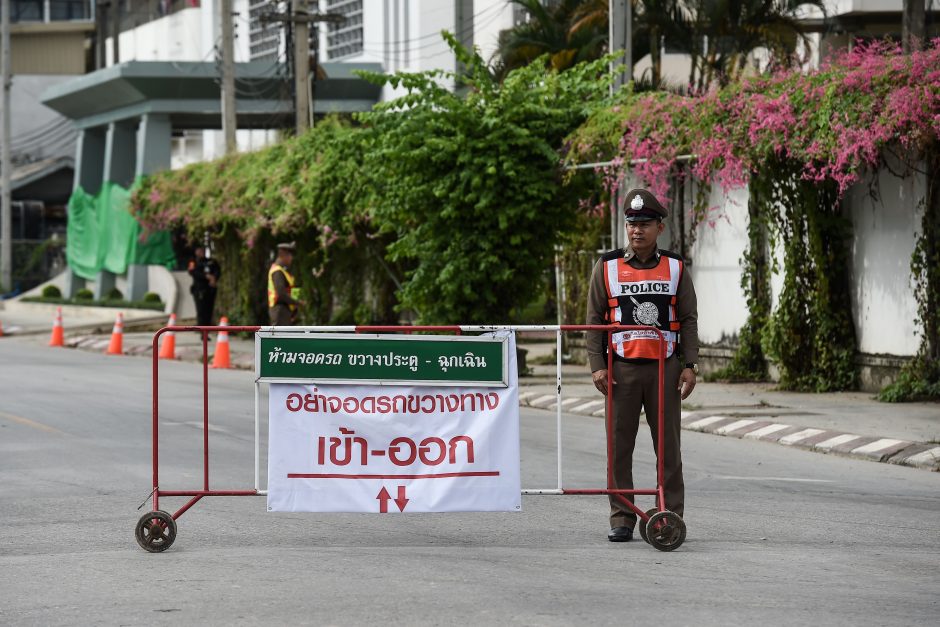 Laiminga gelbėjimo operacijos Tailande pabaiga: narai iš urvo ištraukė visus žmones