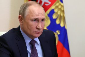 V. Putinas: jei karas tęsis, Ukrainai gresia patirti nepataisomą smūgį