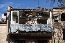 Po Rusijos smūgių Ukrainoje elektros neteko kone pusė milijono namų ūkių